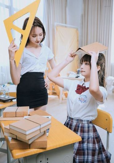 欧美t台模特_720高清免费观看